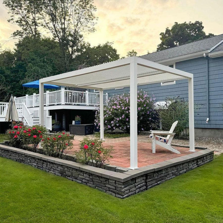 Vantira™ Adjustable Aluminum Louvered Pergola