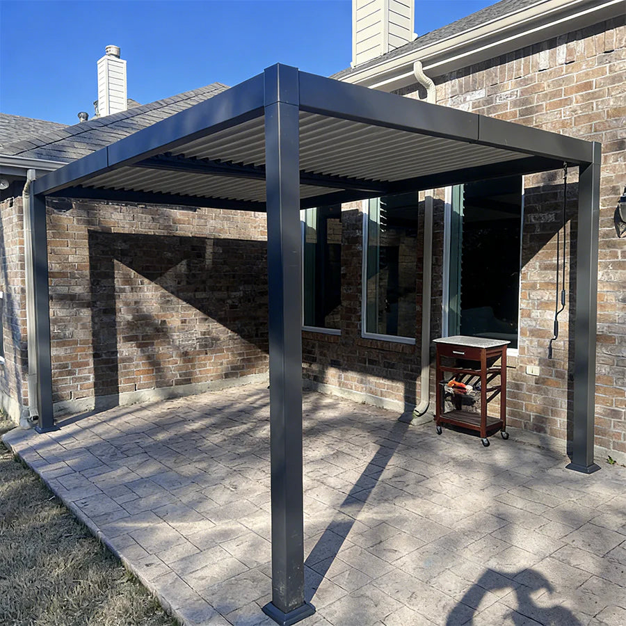 Vantira™ Adjustable Aluminum Louvered Pergola