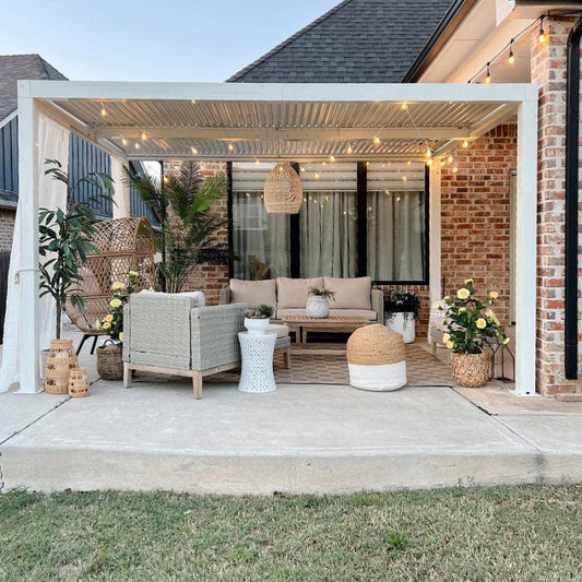 Vantira™ Adjustable Aluminum Louvered Pergola